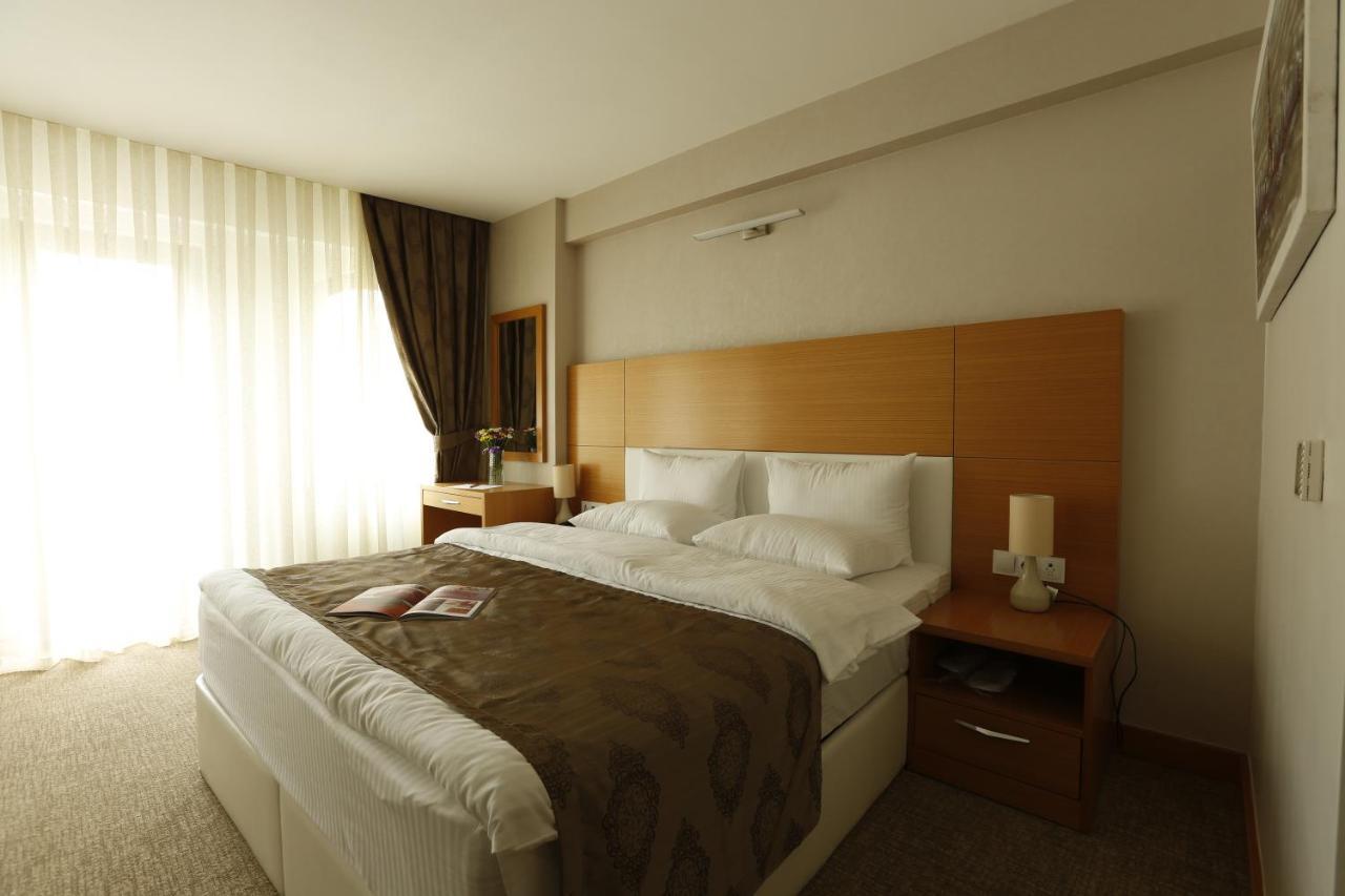 Mien W Suites Istanbul Exteriör bild